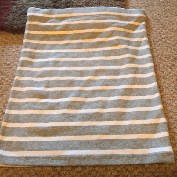 GAP Dresses & Skirts - Gap Light gray and white pencil skirt